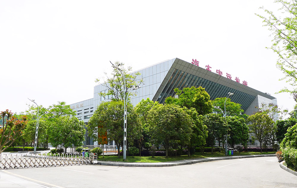 3.懷化客運(yùn)樞紐汽車(chē)站 首圖.jpg