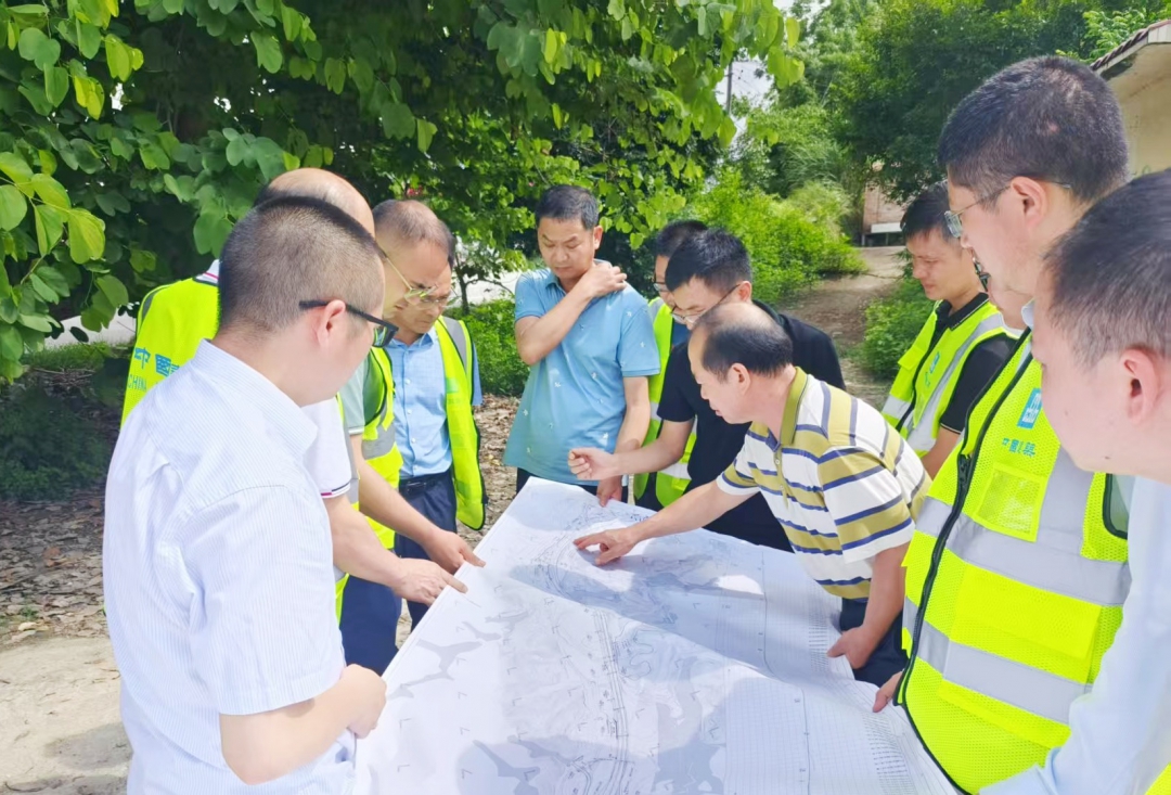 20250407128665.jpg 優(yōu)秀項目負責人-胡省4.jpg